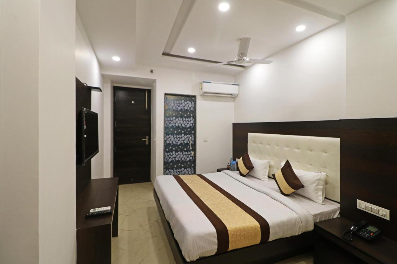 Silver Shine New Delhi - Comfort Stay Eksteriør billede