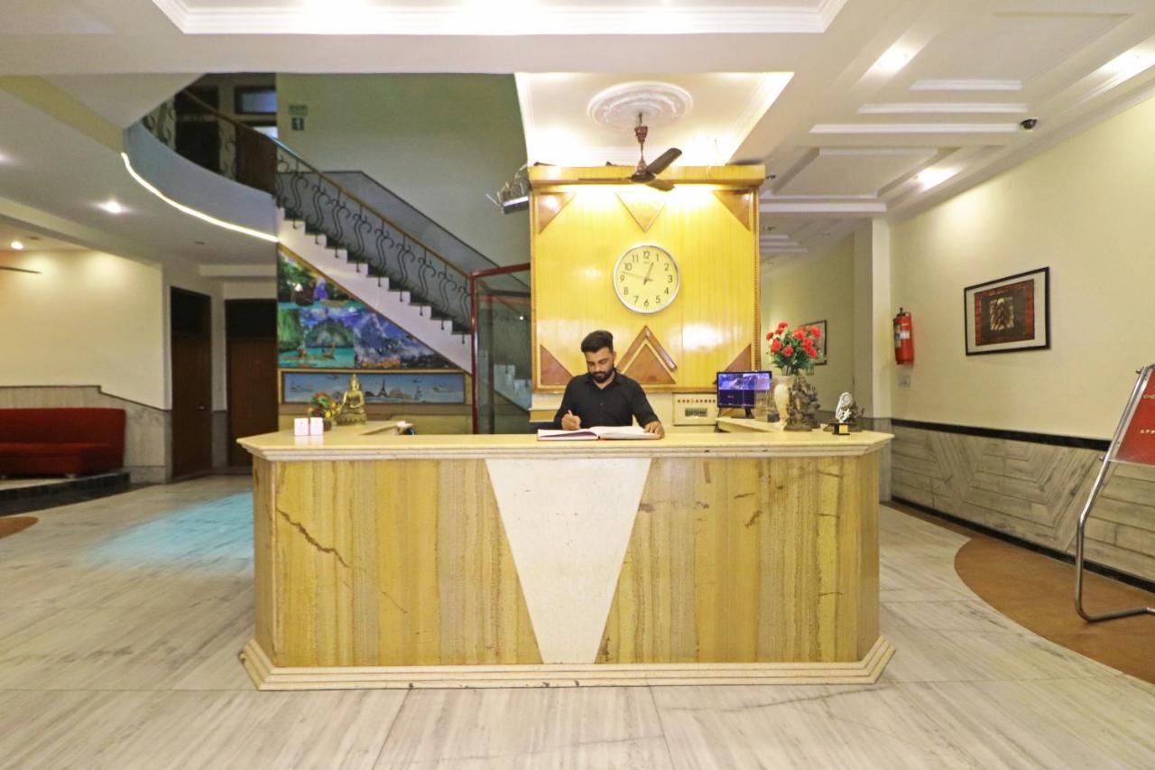 Silver Shine New Delhi - Comfort Stay Eksteriør billede